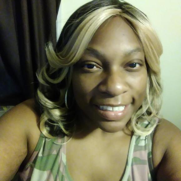 Meet your Posher, Natea - Picture 1 of 1